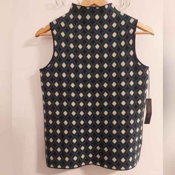 Tahari Tops - Tahari Black and Cream Geometric Tank Top